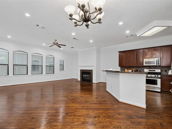 2304 Jackson St, Houston, TX 77004