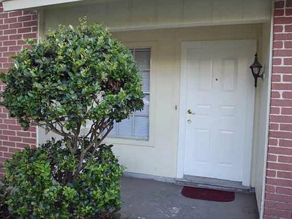 2nd image of 11214 Blackmoor Dr