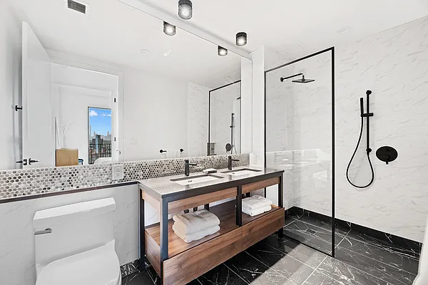 Rented by West 124th Manager LLC | media 114