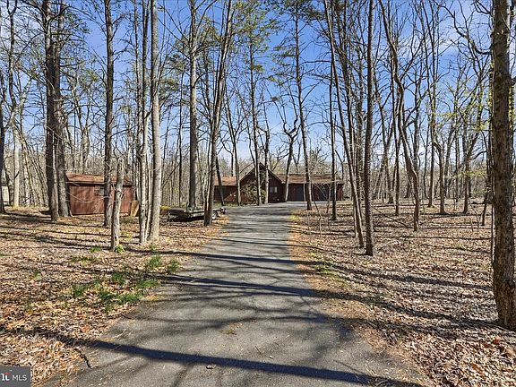 2nd image of 313 Mild Winter Rd