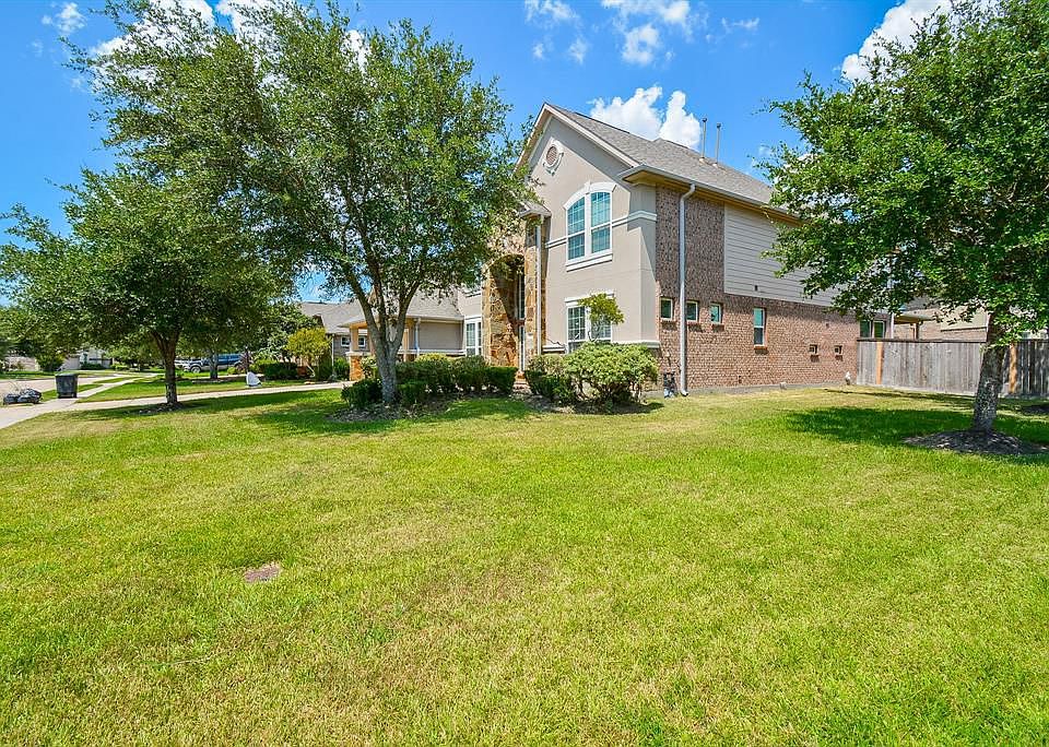 1st image of 1223 Chapel Cone Ln