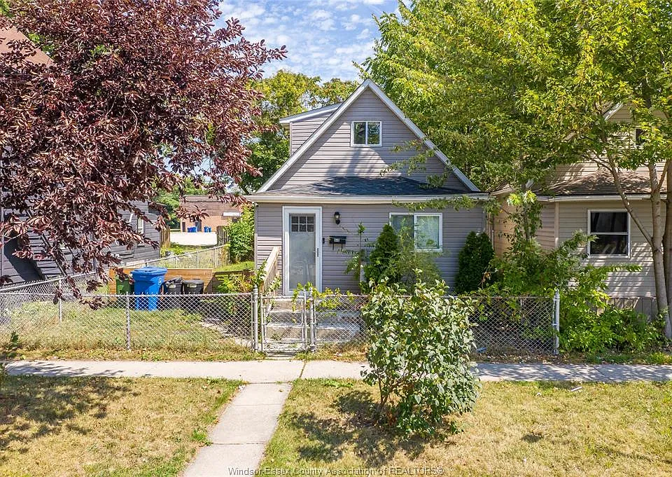 942 Maisonville Ave