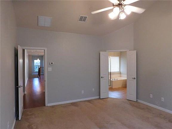 2nd image of 8720 Paradise Dr