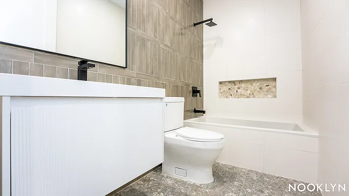 Rented by Nooklyn NYC LLC | media 43