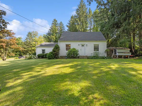 93 Fenn Road, Middlebury, CT 06762