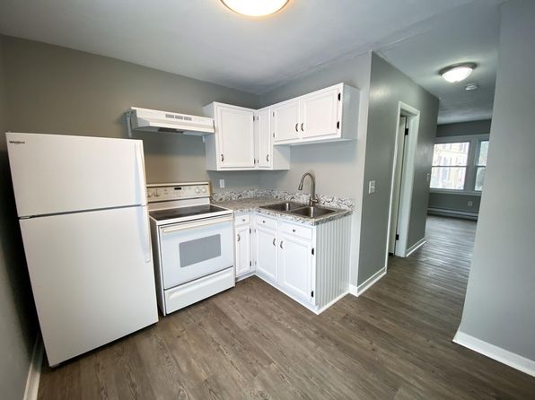 5322 E Seneca St #12
