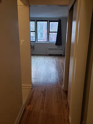 Rented by Martin Paul Realty Associated Inc | media 9