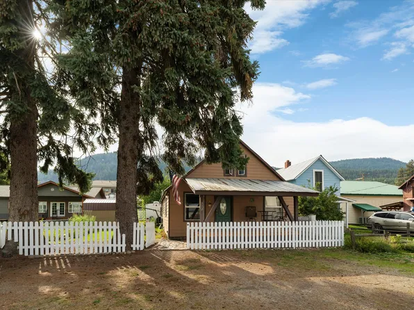 312 E Kootenai Ave, Troy, MT 59935