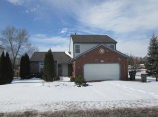 488 Linden Dr, Round Lake Park, IL 60073