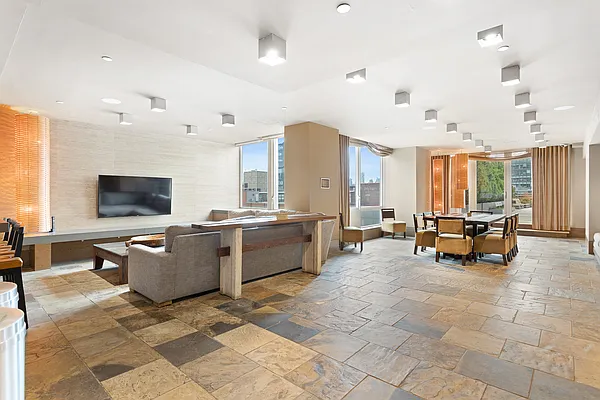 Rented by Oxford Property Group | media 66