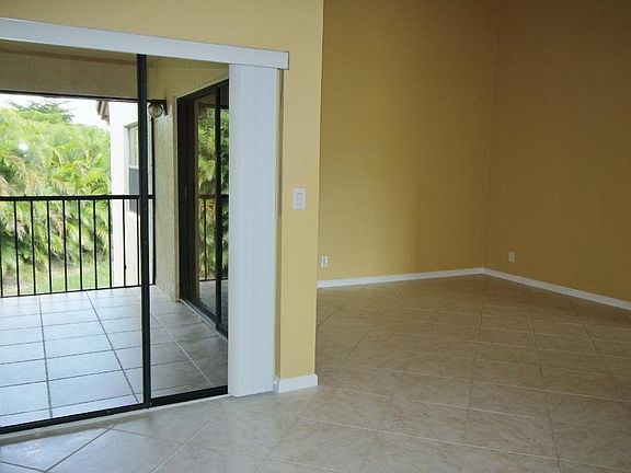 4th image of 5951 Parkwalk Dr #5951