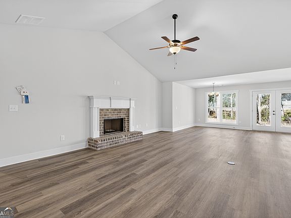 5th image of 293 Brookland Ct #23