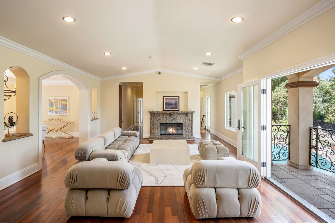 next background image