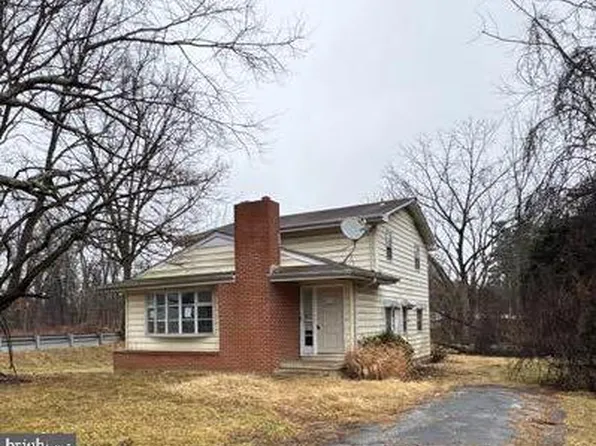 7107 Walnut Ave, Baltimore, MD 21208