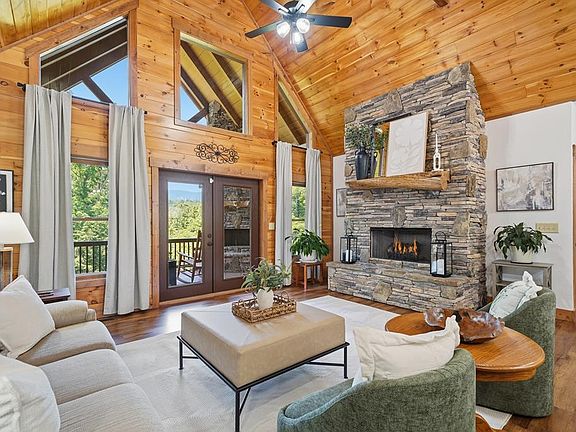 4th image of 1172 Settlers Ridge Rd