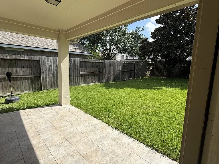 2219 Gable Hollow Ln — Photo 28