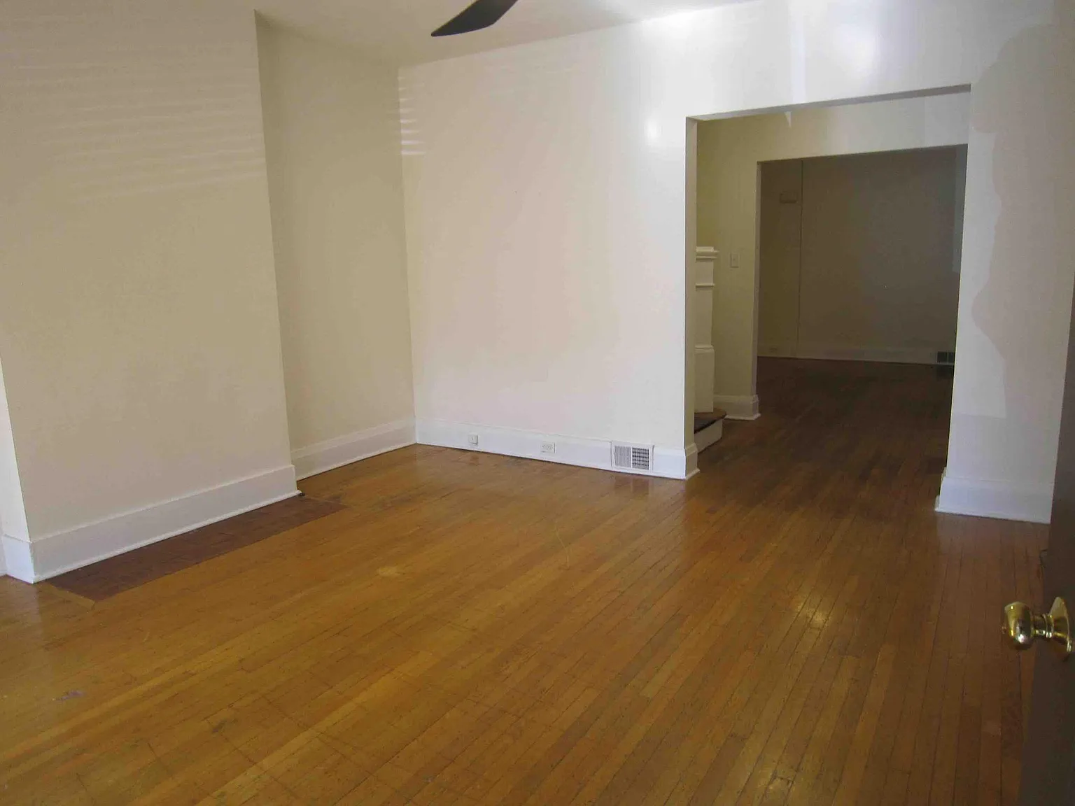 6339 Phillips Ave — Photo 4