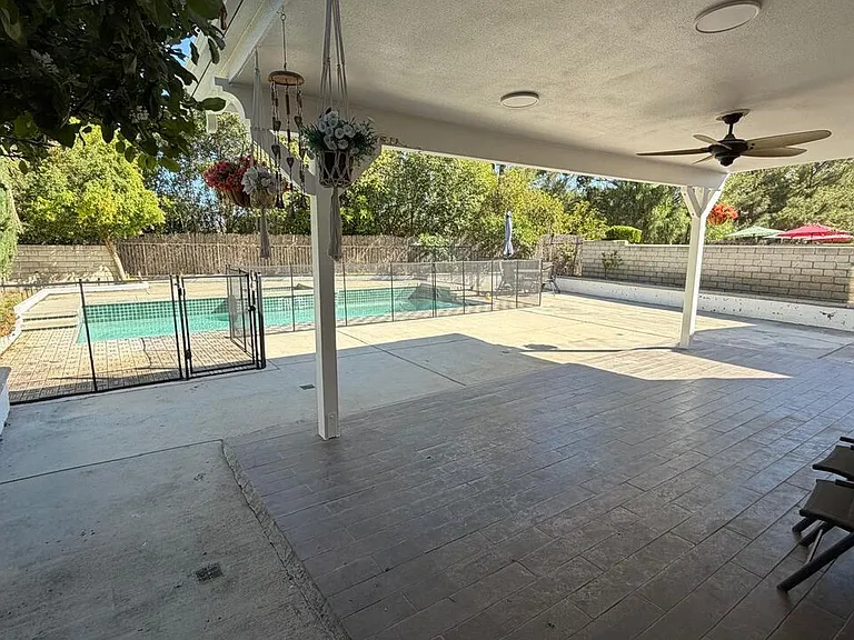 25506 Burns Pl — Photo 27