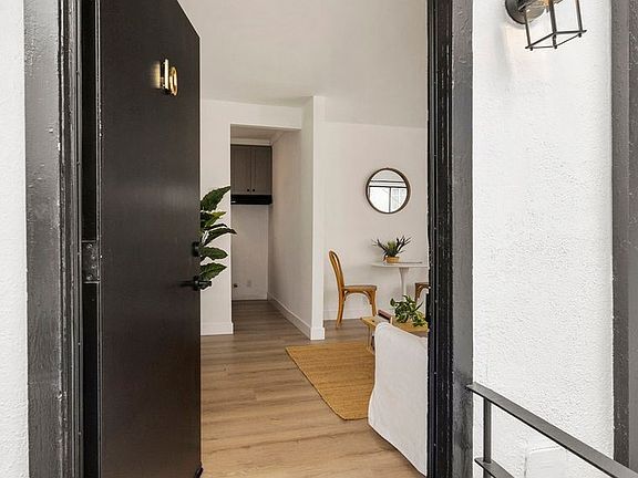2nd image of 4723 Beverly Blvd #10