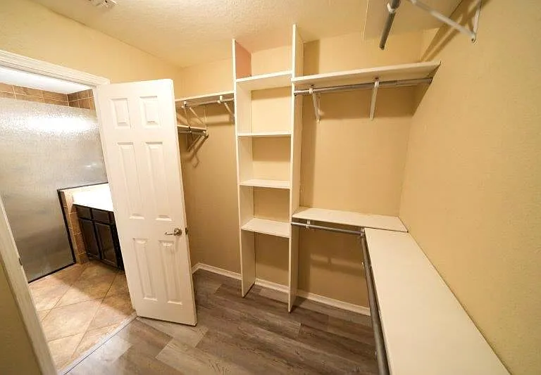 383 Gayle Ave — Photo 18