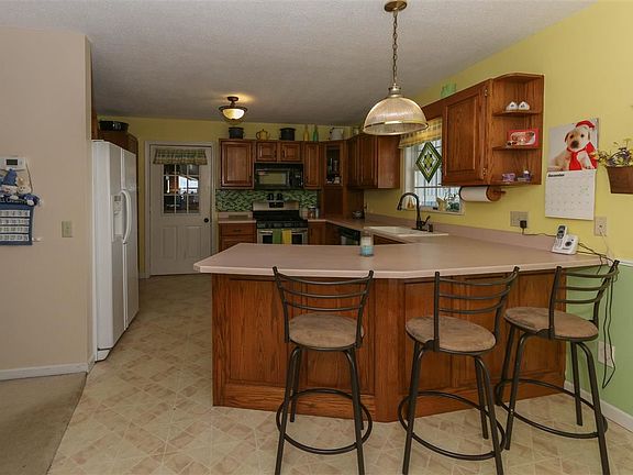5th image of 9489 N County Road 1200 E