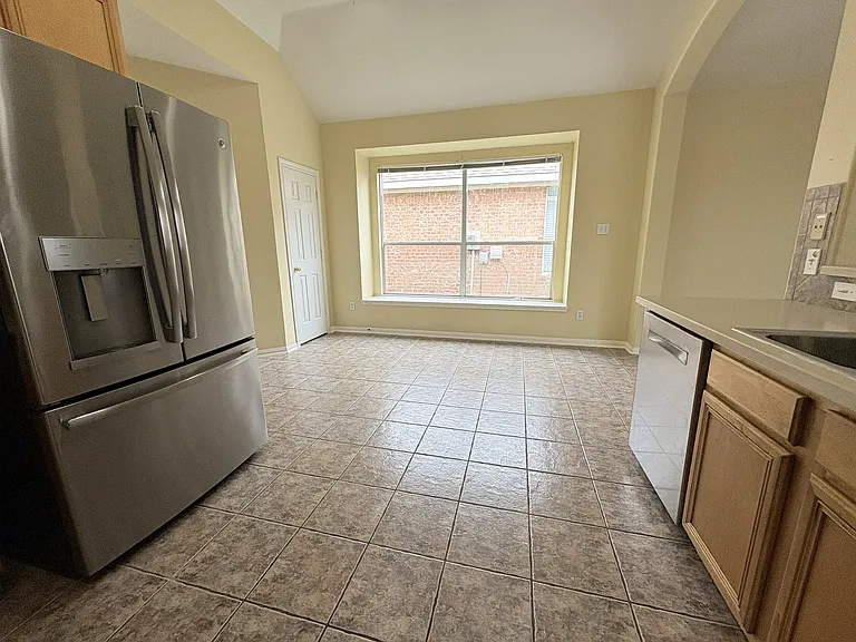 6038 Heathmoor Ln — Photo 12