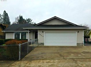 2455 NW Loma Vista Dr, Roseburg, OR