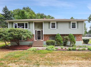140 Shear Hill Rd, Mahopac, NY 10541