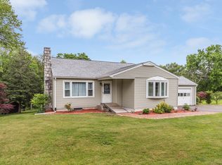 10 Karen Rd, Danbury, CT 06811