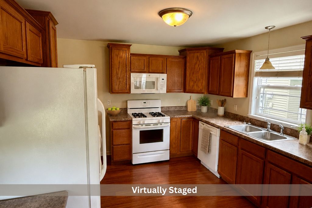 1705 W River St #B, Dixon, IL - View 3