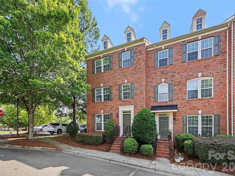 1st image of 768 Naramore St