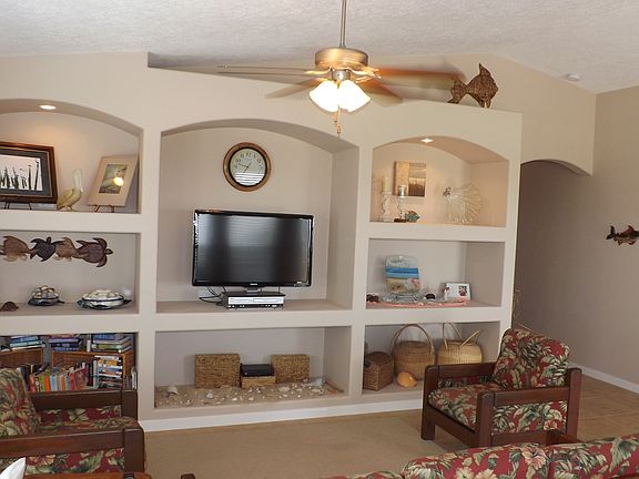 5th image of 819 West Ln