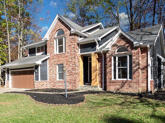 3rd image of 4927 Cherryhill Ct