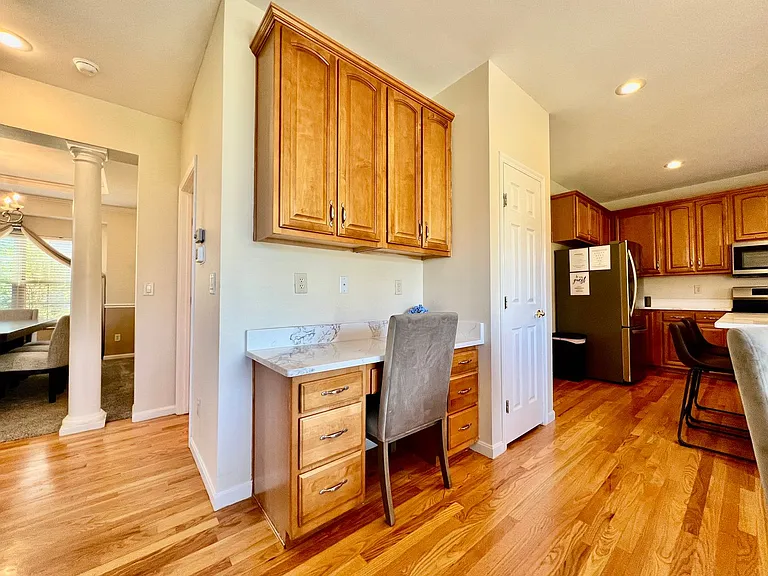 6608 Rosemont Ln — Photo 40