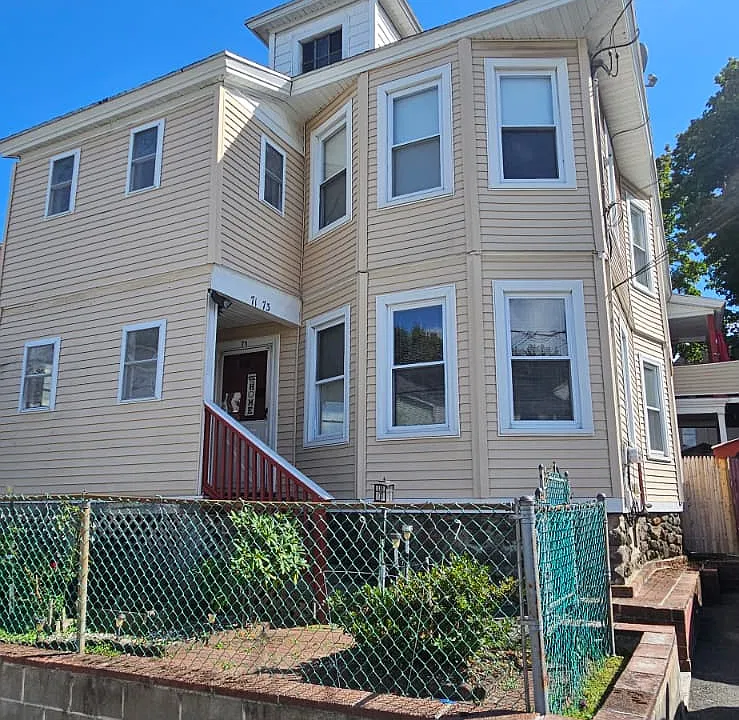 73 Dorchester St