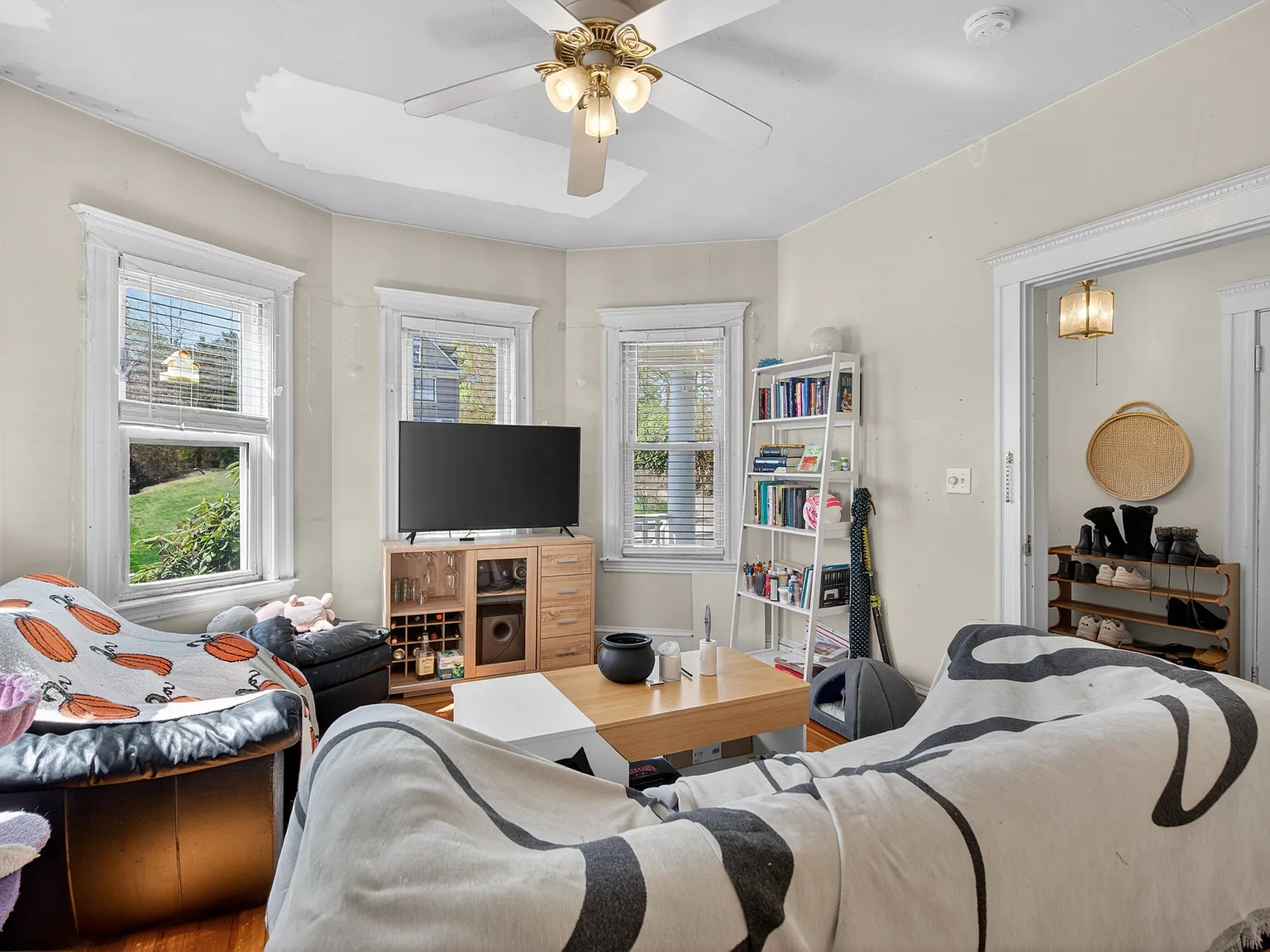 2 bed, 1000 sqft, $2,500 — Photo 3