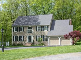 9 Beechnut St, Acton, MA 01720