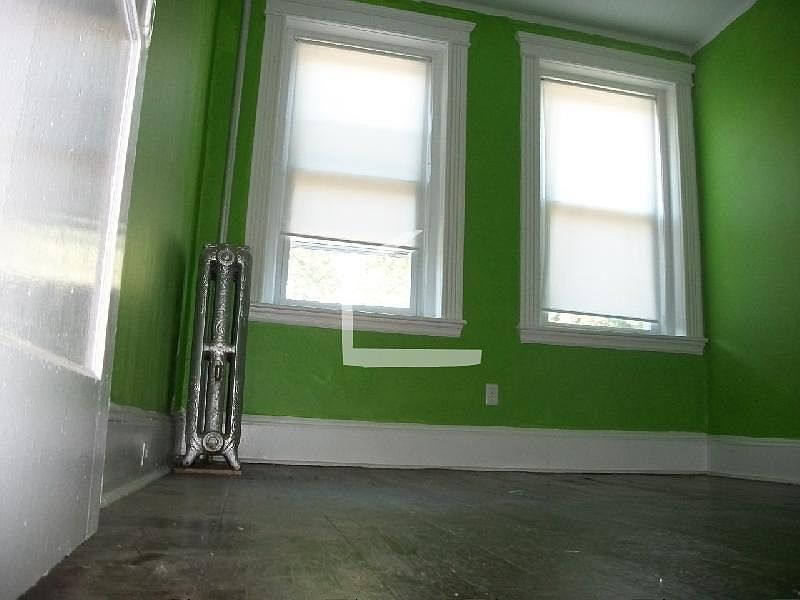 2nd image of 120 Warren St #N11