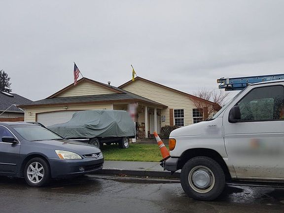 3rd image of 1213 NE 162nd Pl