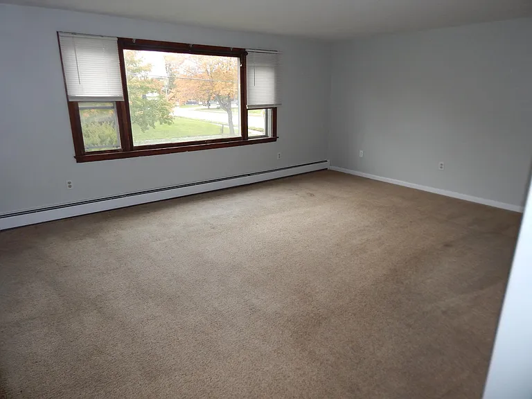 407 Howard St #4 — Photo 3