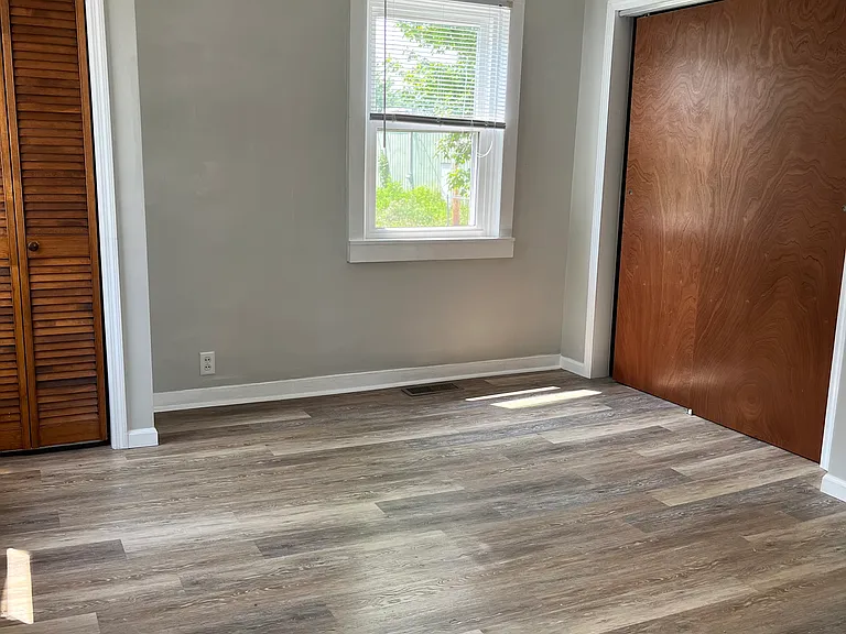 141 S Main St — Photo 10