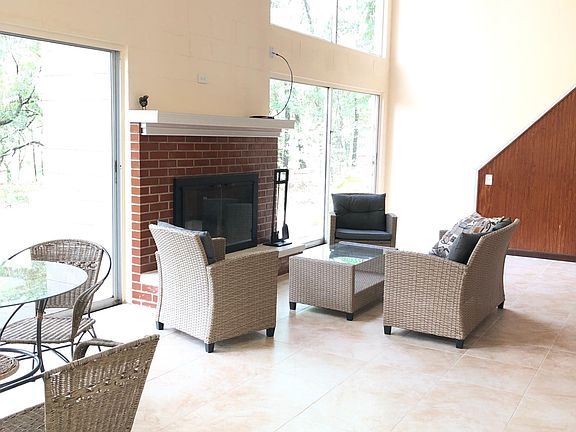 3rd image of 109 Lake Serena Dr