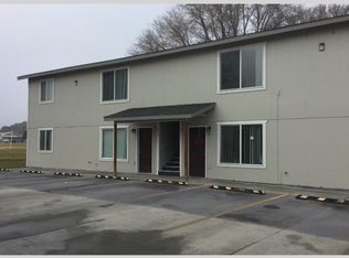 663 NW 3rd St #C, Hermiston, OR 97838