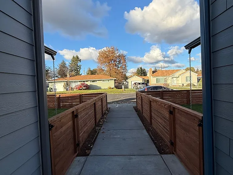3710 E Liberty Ave — Photo 15
