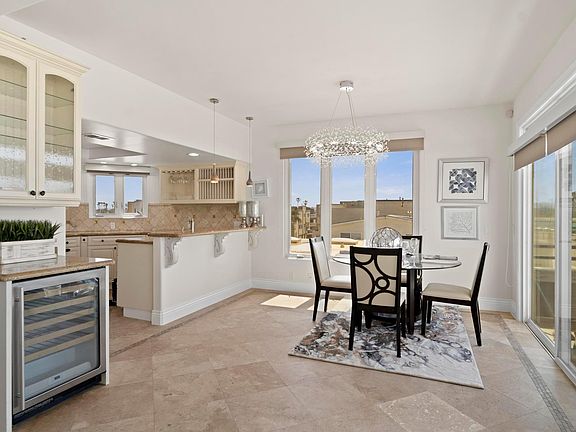 2nd image of 2689 Ocean Front Walk