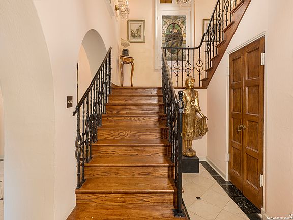 3rd image of 209 PASEO ENCINAL ST