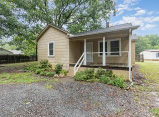 301 37th St SW, Hickory, NC 28602