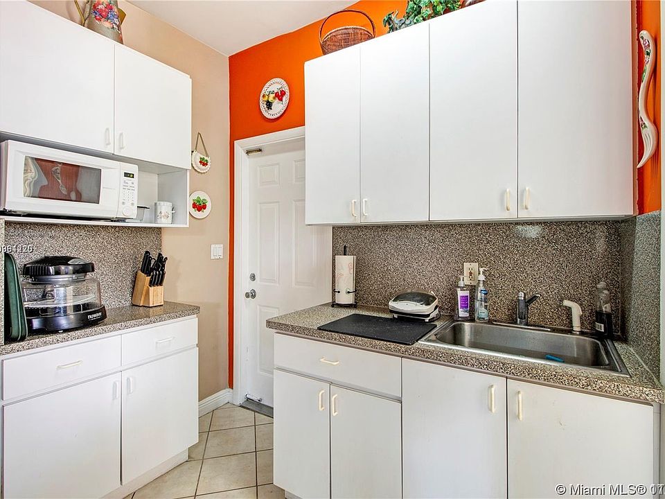 2nd image of 6520 SW 25th St #A