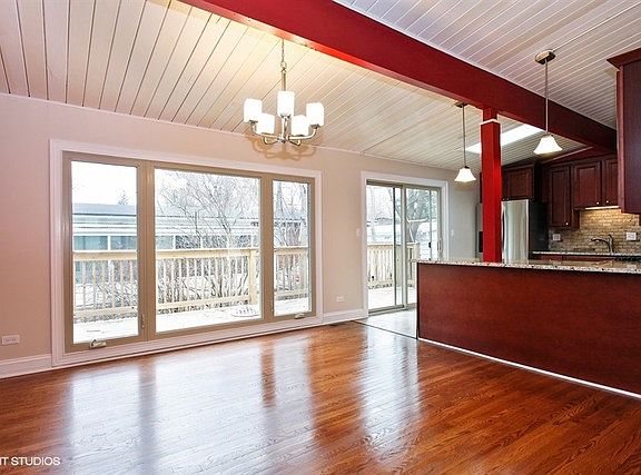 5th image of 20341 Kedzie Ave