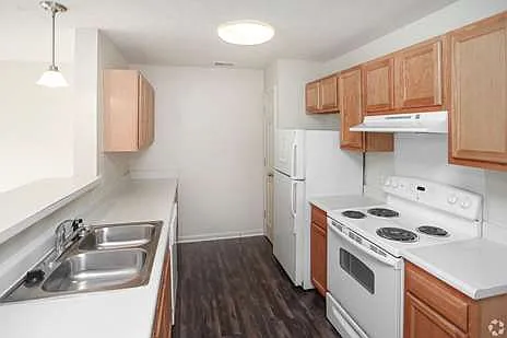 Forest Ridge — Photo 3